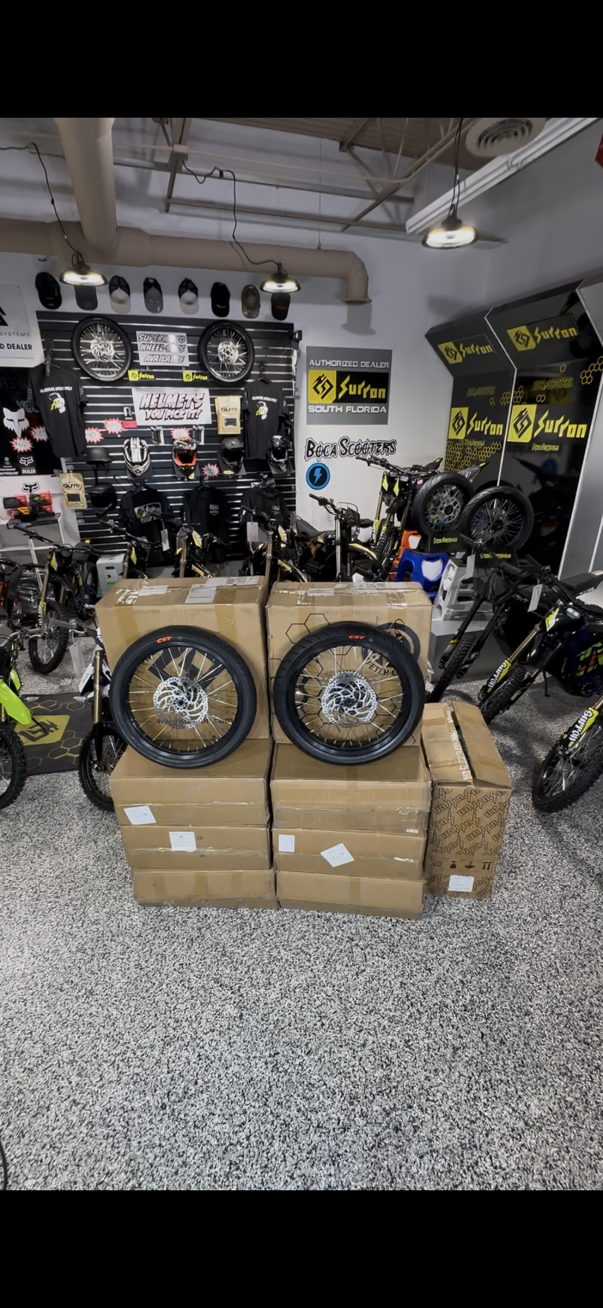 Ultra bee Super Moto Wheelset