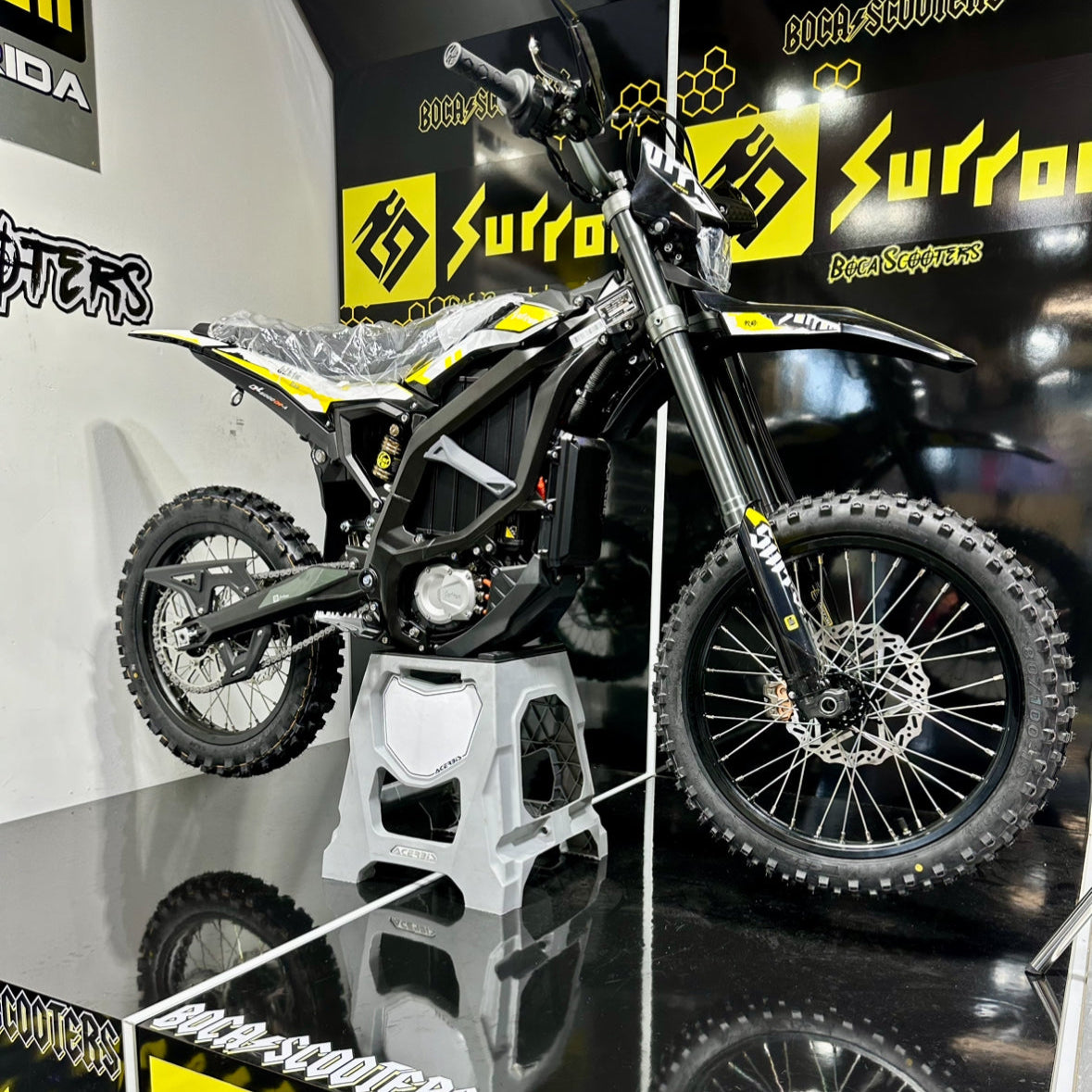 2025 Surron Ultra Bee 12.5kW Electric Dirt Bike
